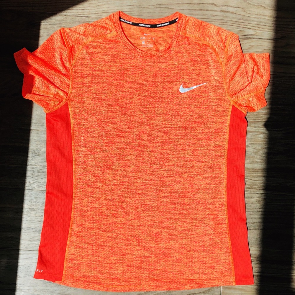 Nike Dri-Fit Top / T-shirt / Work Out Top